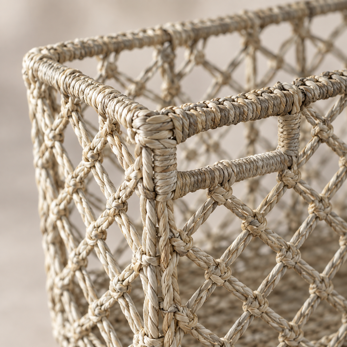 Rectangular basket